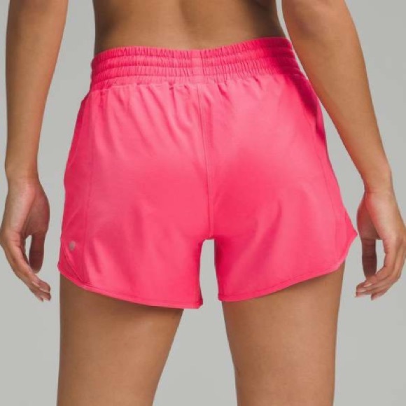 Lululemon Hotty Hot 4β Shorts Lip Gloss Pink - Picture 3 of 7